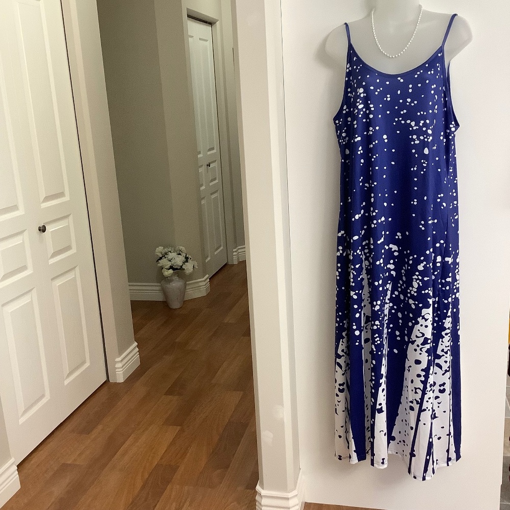 NEW  Vibrant maxi dress 1X